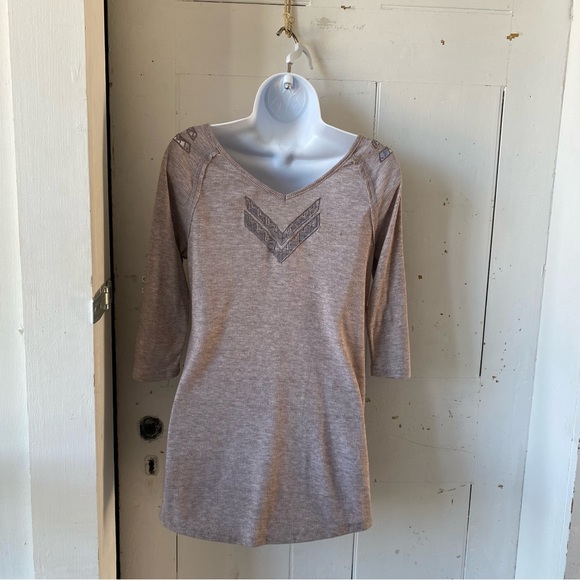 Ellison V-Neck Tunic - Picture 4 of 10